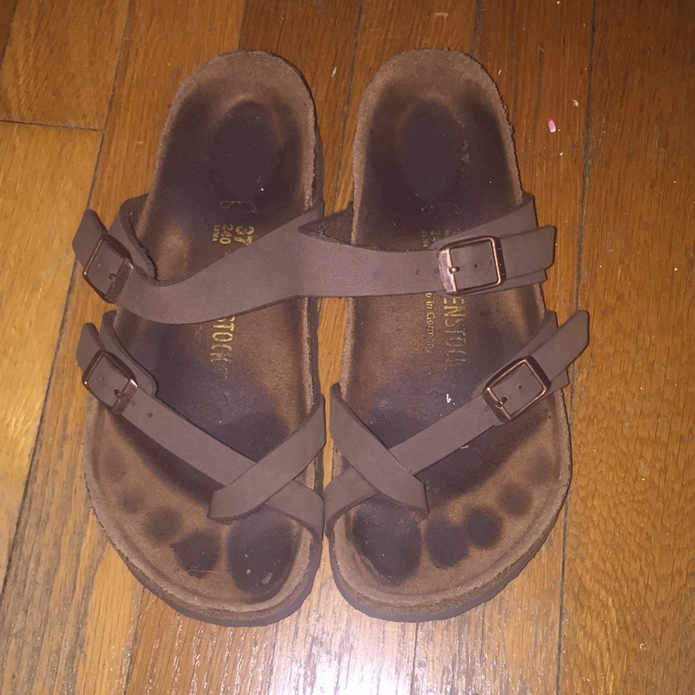 Cross strap brown Birkenstocks